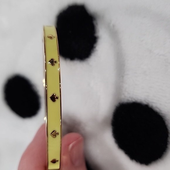 EUC Kate Spade Enamel Spade Hinged Bracelet - Picture 2 of 4